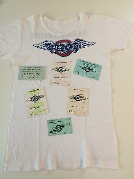 Product image 1 of 2