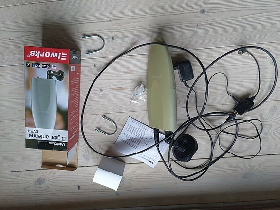 Product image 1 of 3