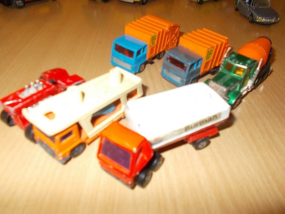 Product image 1 of 2