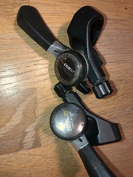 Product image 1 of 4