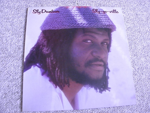 Product image 1 of 4