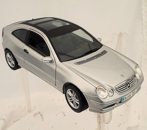 Product image 1 of 7