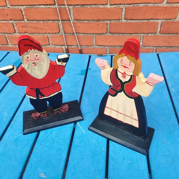 Product image 1 of 2