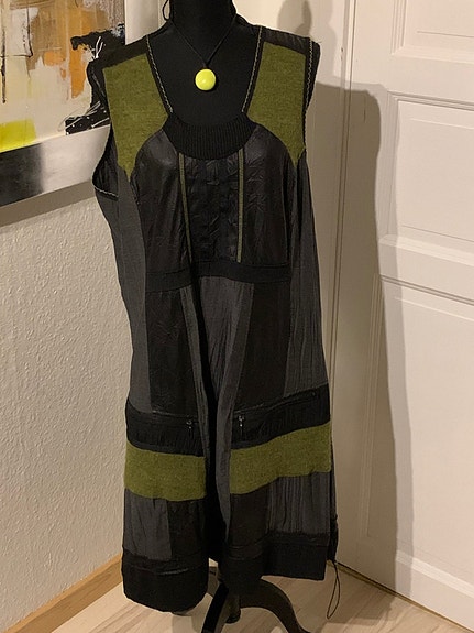 Product image 1 of 8