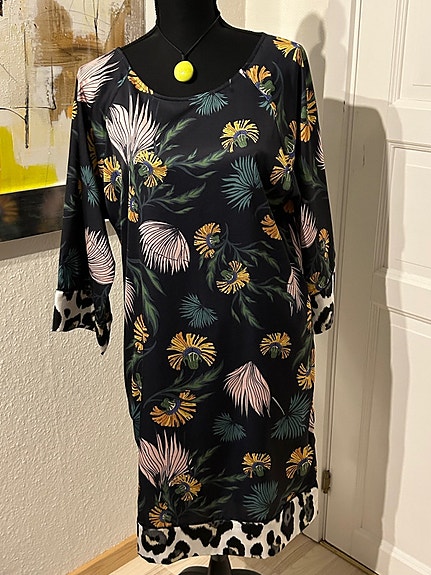 Product image 1 of 7