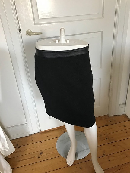 Product image 1 of 7