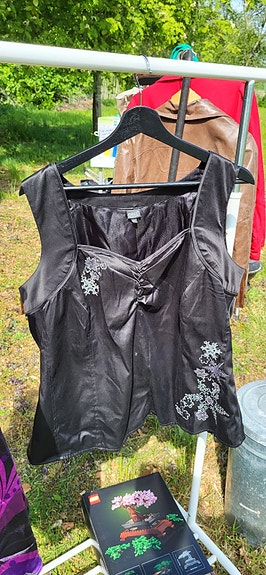 Product image 1 of 8