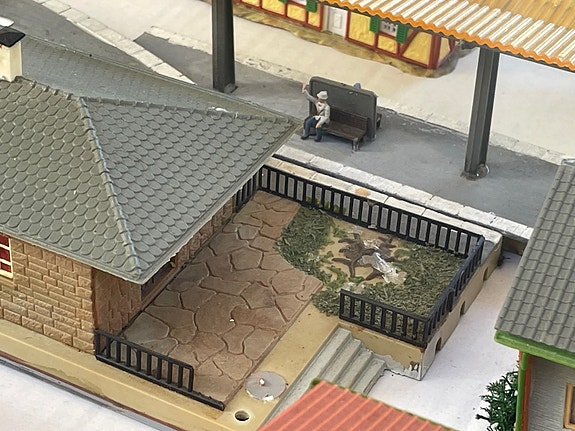 Product image 6 of 8