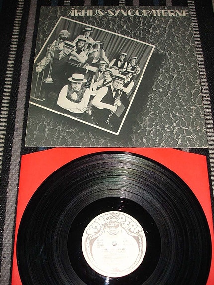 Product image 1 of 3