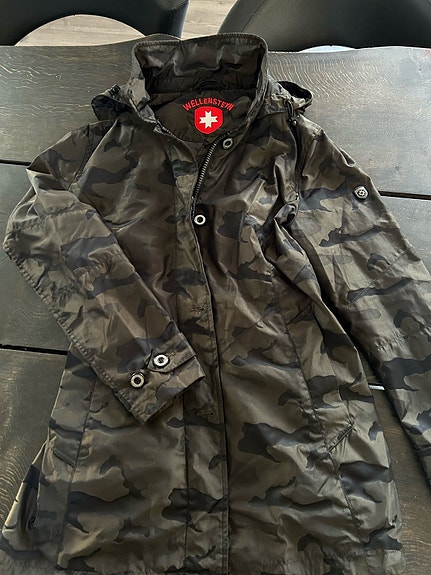 Product image 1 of 4