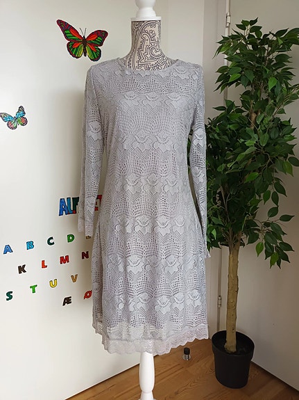 Product image 1 of 8