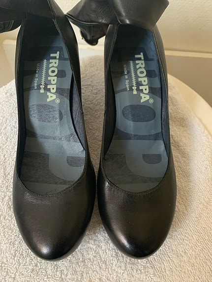 Product image 1 of 8