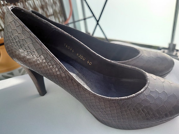 Product image 1 of 4