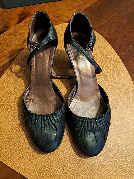 Product image 1 of 8