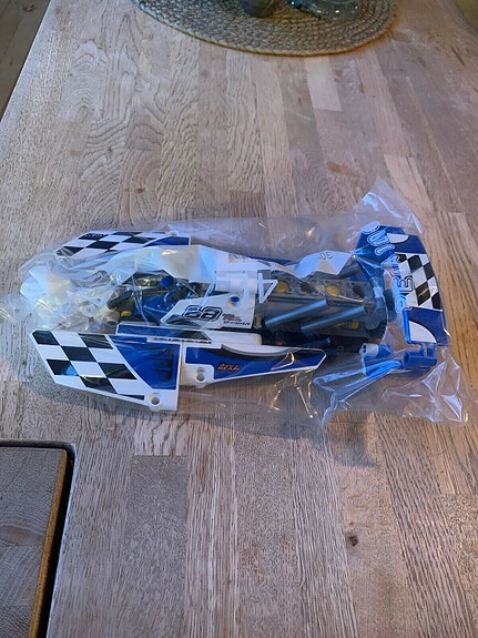 Product image 2 of 4