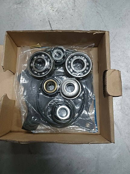 Product image 1 of 2