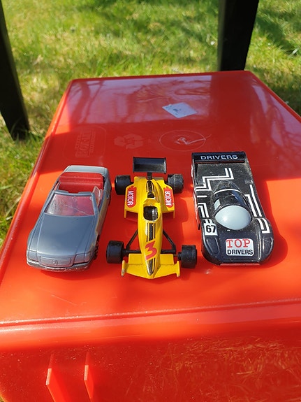 Product image 1 of 3