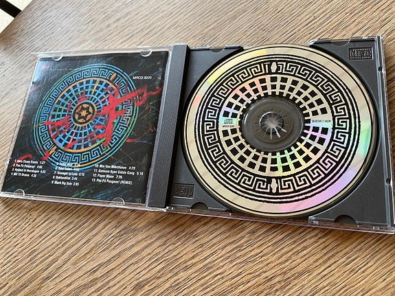 Product image 3 of 4