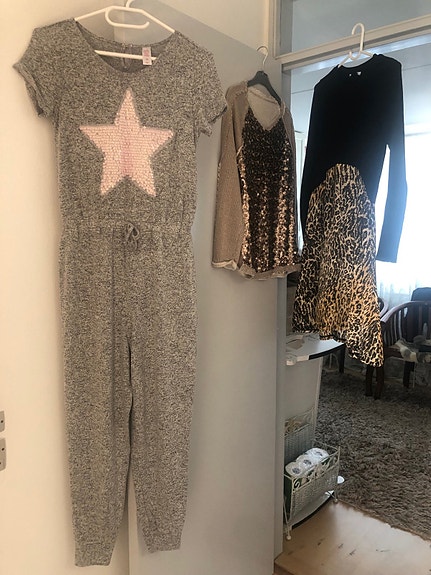 Product image 1 of 8