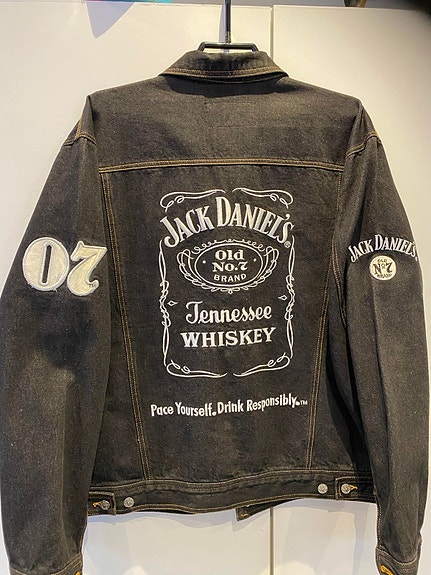 Product image 1 of 8