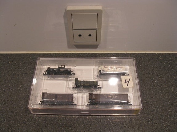 Product image 2 of 4