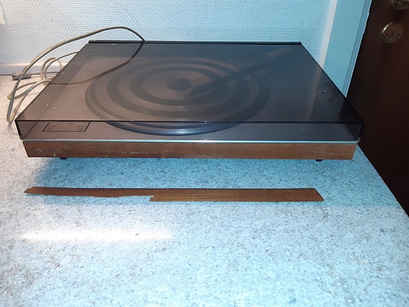 Product image 1 of 3