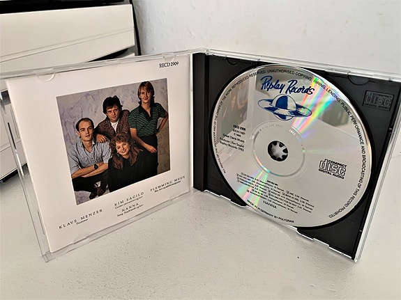 Product image 2 of 4