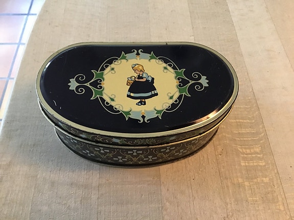 Product image 1 of 2