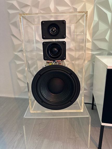 Product image 1 of 3