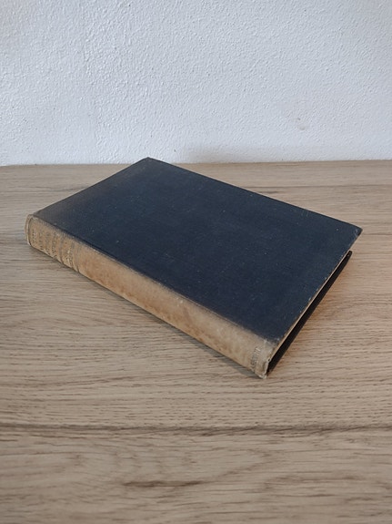 Product image 1 of 8