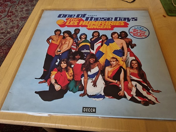 Product image 1 of 2