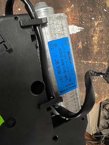 Product image 1 of 5