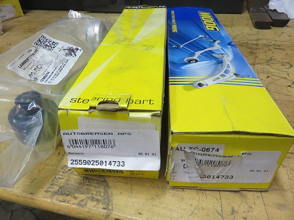 Product image 1 of 5