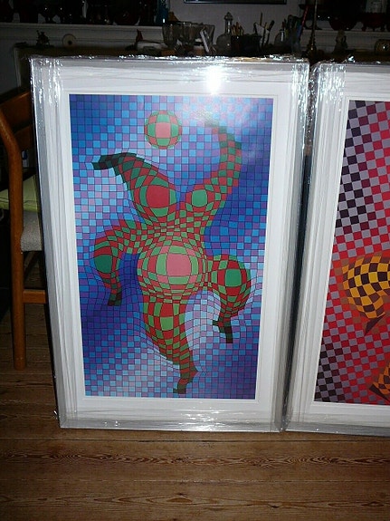 Product image 1 of 2