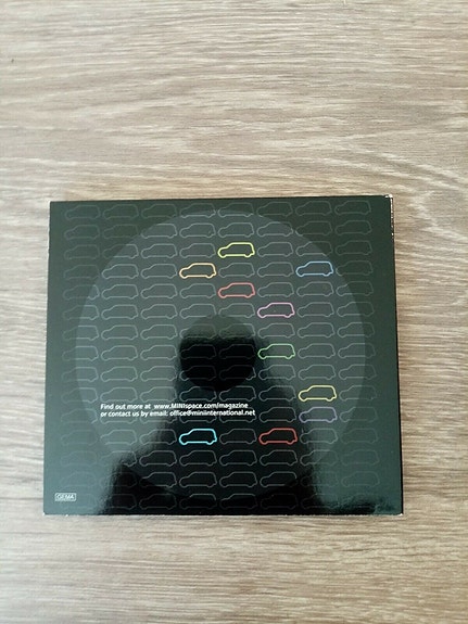 Product image 3 of 6