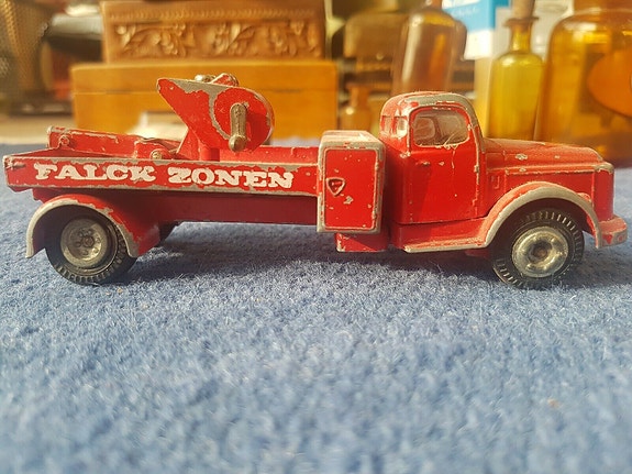 Product image 2 of 7