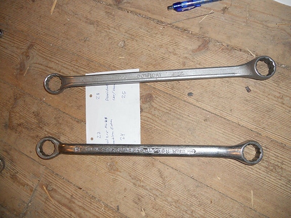 Product image 1 of 2