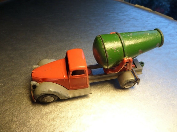 Product image 1 of 4