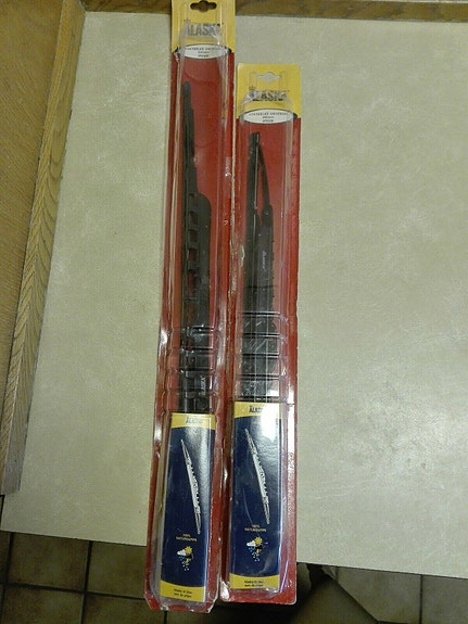 Product image 1 of 7