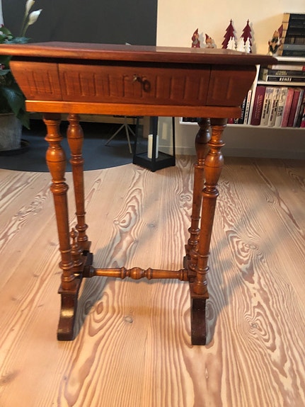 Product image 1 of 4