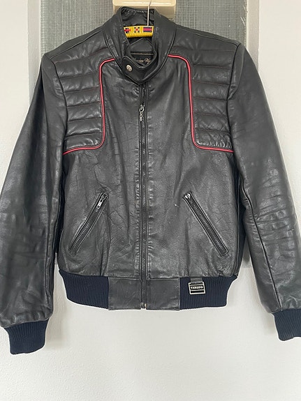 Product image 1 of 6