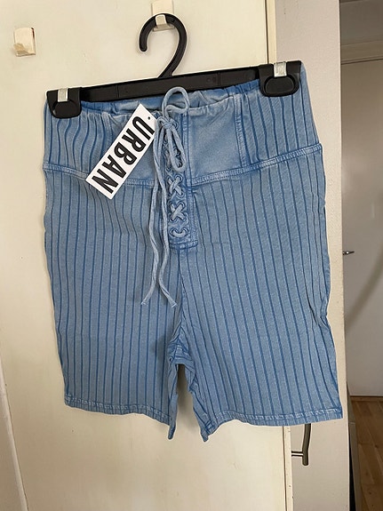 Product image 1 of 7