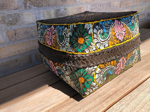 Product image 1 of 6