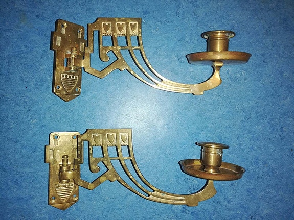 Product image 1 of 2