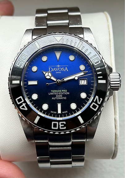 Product image 1 of 8