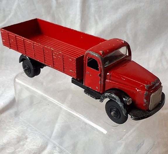 Product image 1 of 7