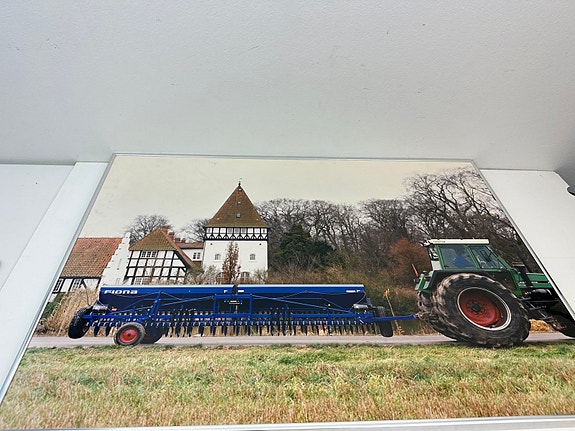 Product image 1 of 8