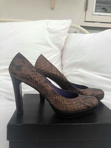 Product image 1 of 4