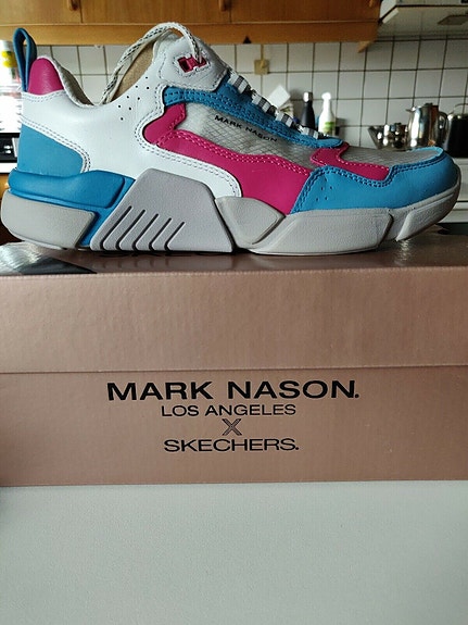 Product image 1 of 8