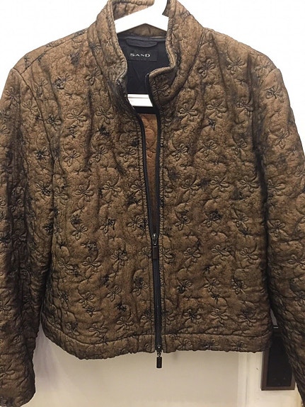 Product image 1 of 4